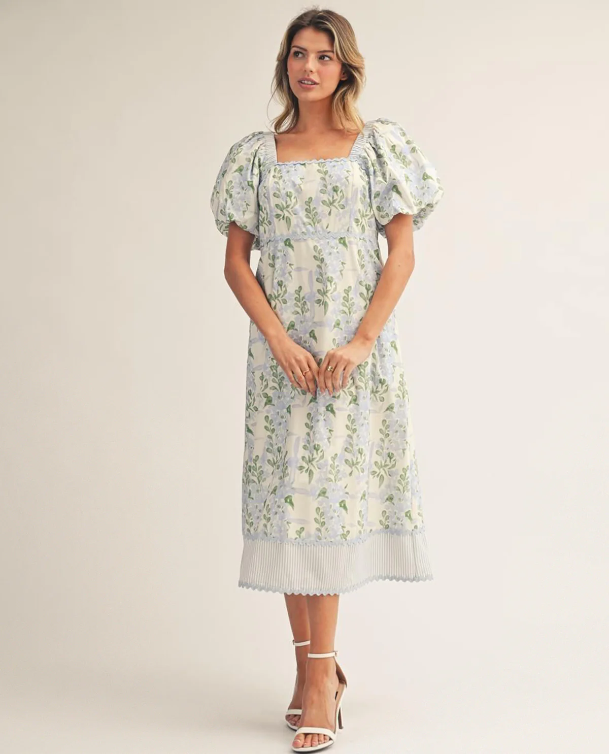 Jodifl Floral Square Neck Dress Blue