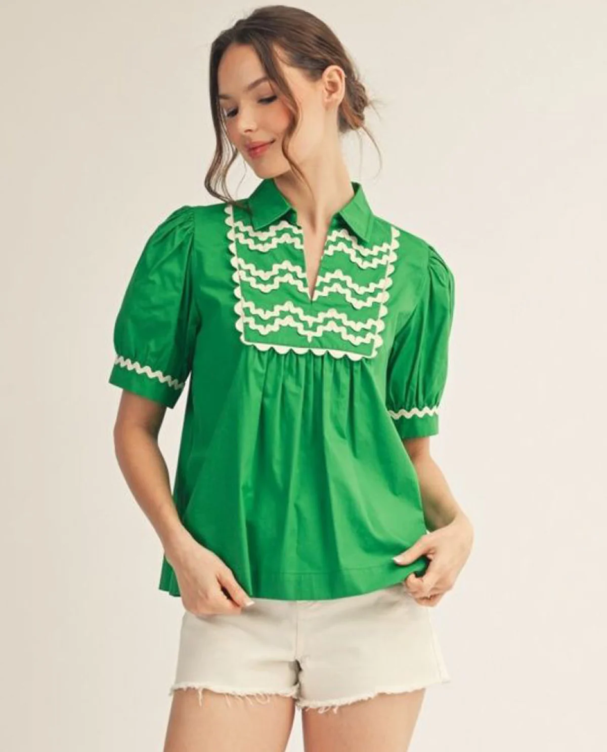 Jodifl Short Sleeve Top With V-Notched Neckline and Ric Rac Trim Green - Image 3