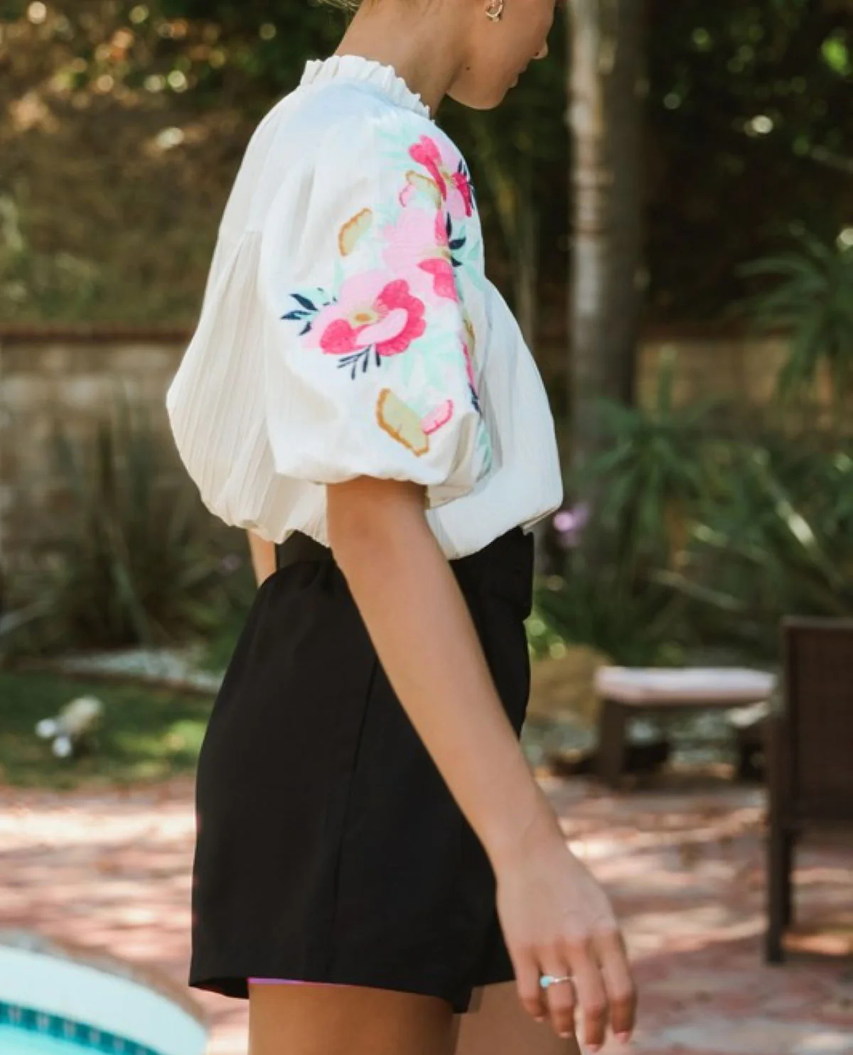 Flower Embroidered Balloon Sleeve Blouse - Image 3
