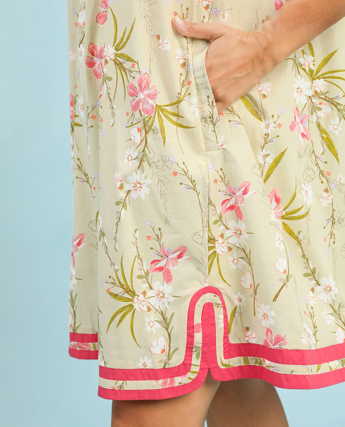 Umgee Print Dress With Contrast Trim Butter - Image 4