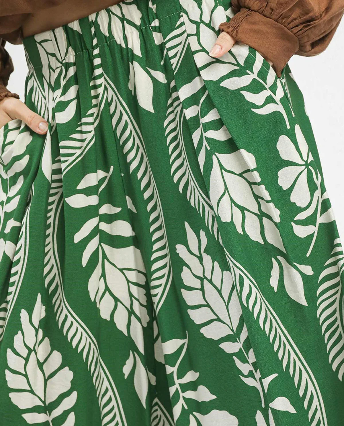 Tropical Leaf Print Wide Leg Pants - Image 4