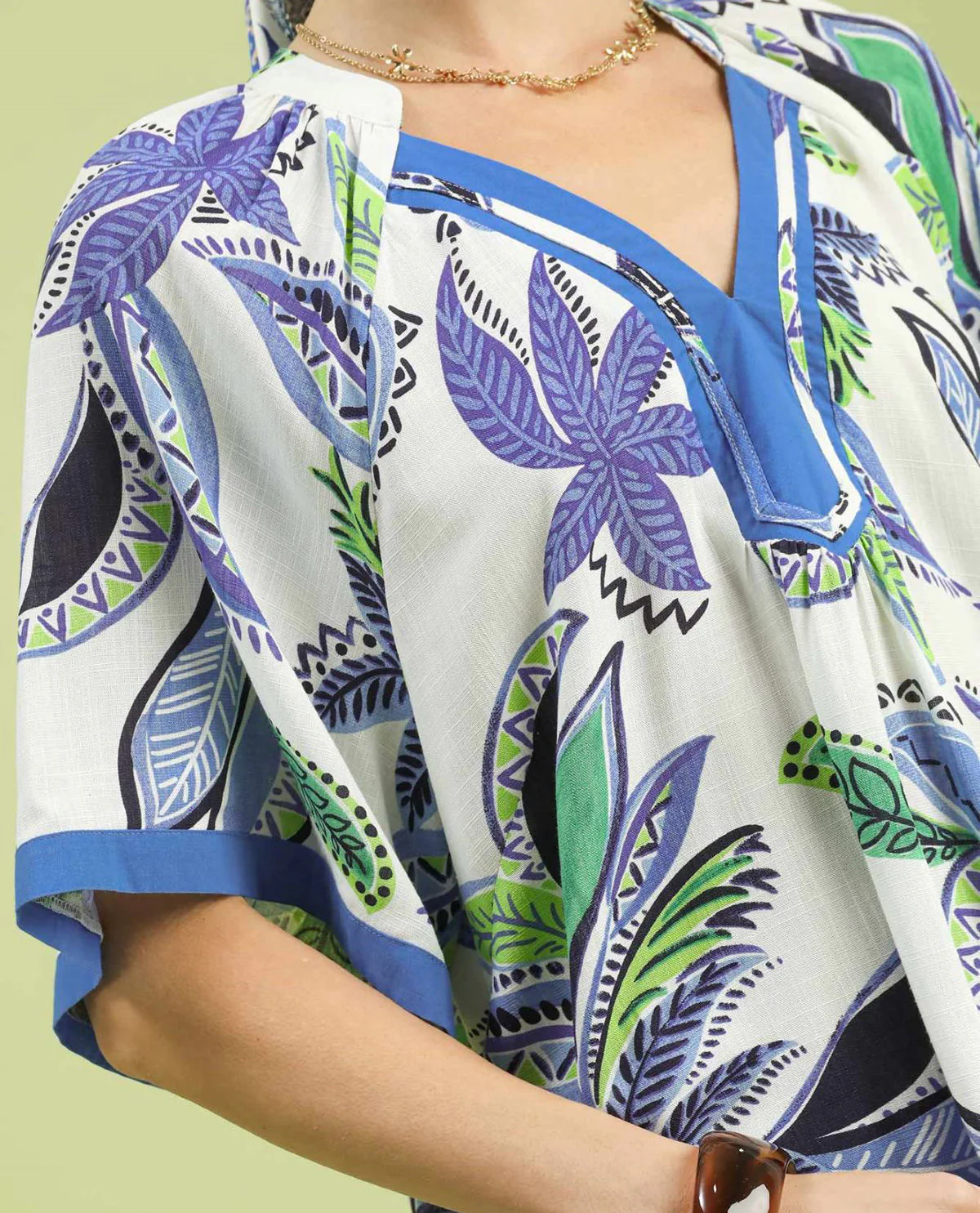Umgee Print Top with Split V-neck and Short Relaxed Sleeves - Image 3