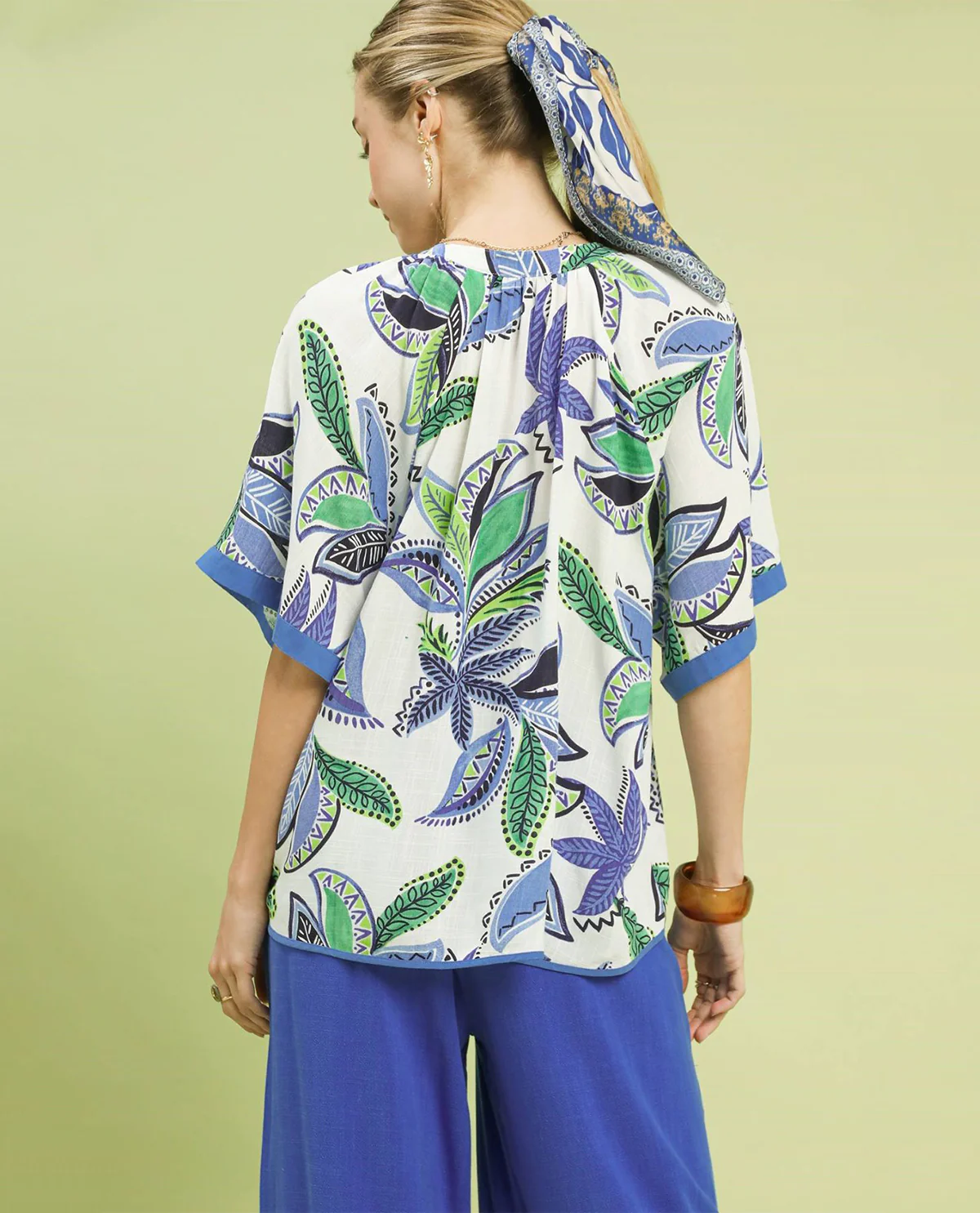 Umgee Print Top with Split V-neck and Short Relaxed Sleeves - Image 4