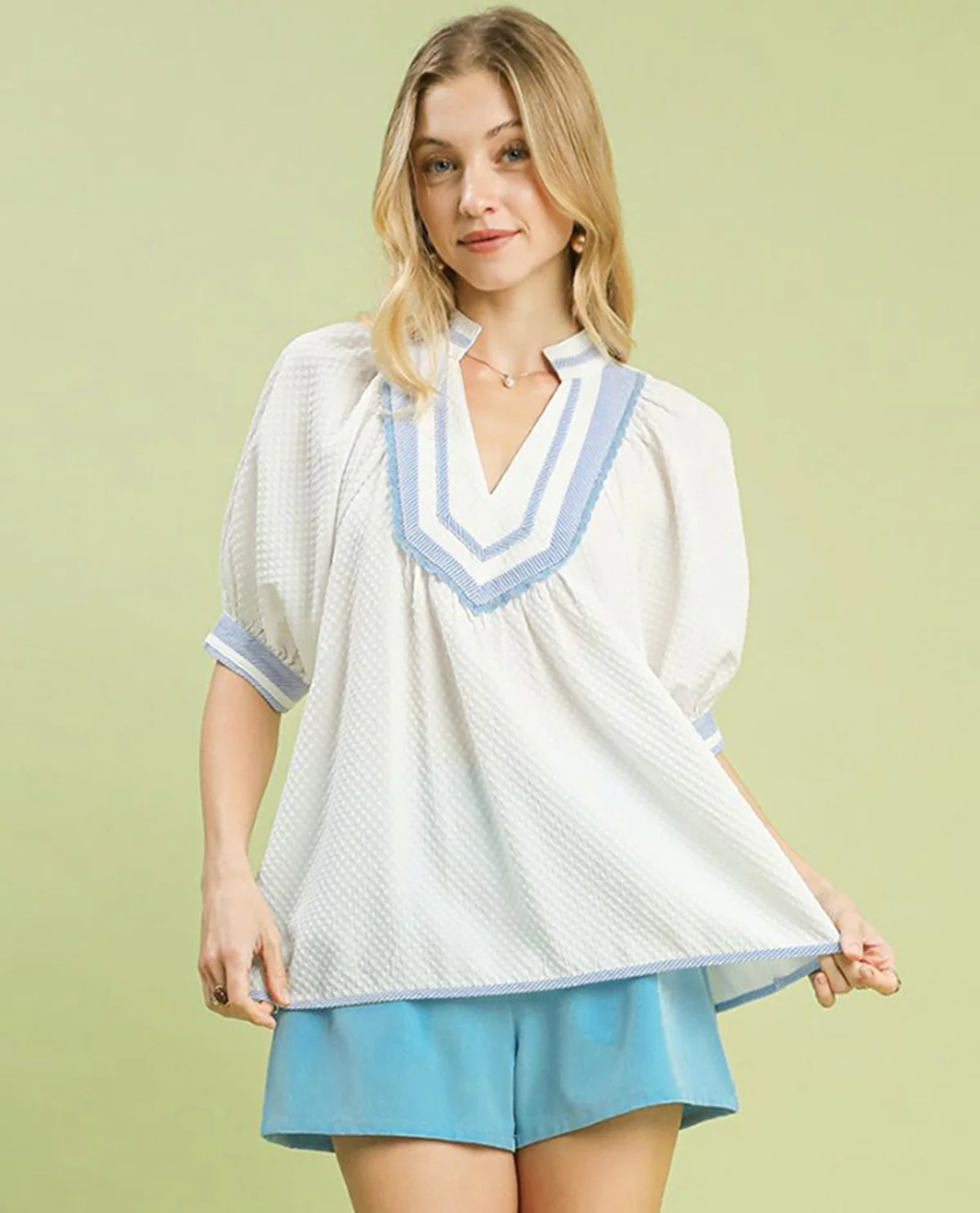 Umgee Textured Top With Contrast Trim - Image 3