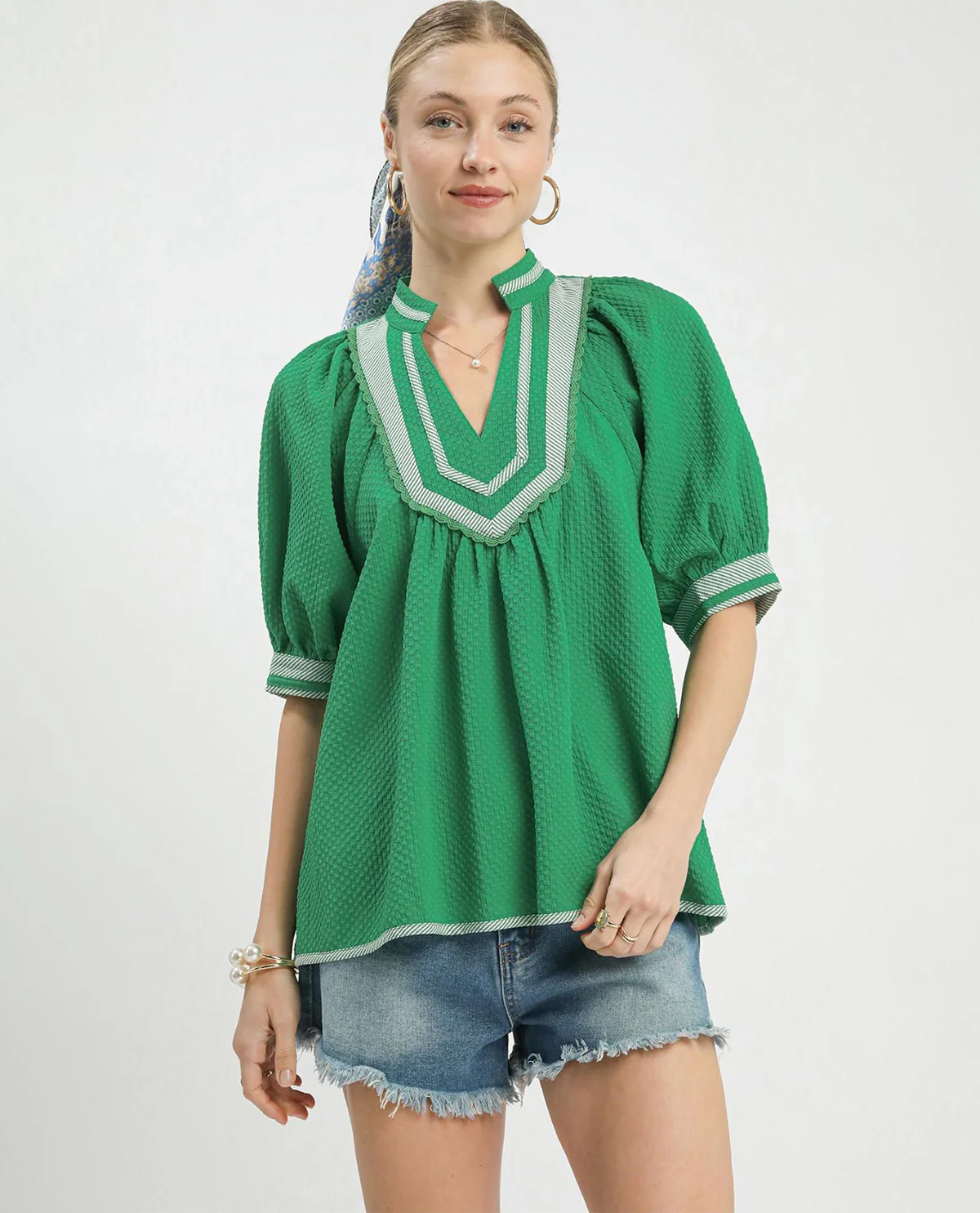 Umgee Textured Top With Contrast Trim - Image 4
