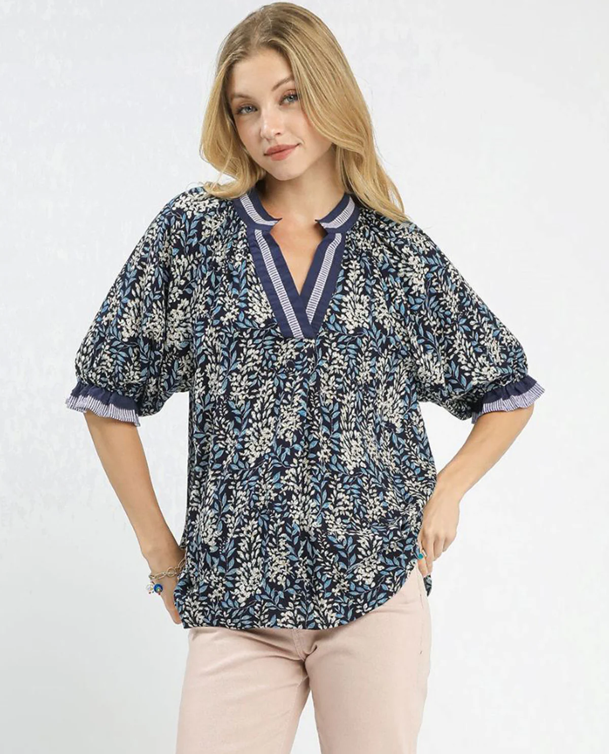 Spring Brust Print V-neck Collared Top - Image 7